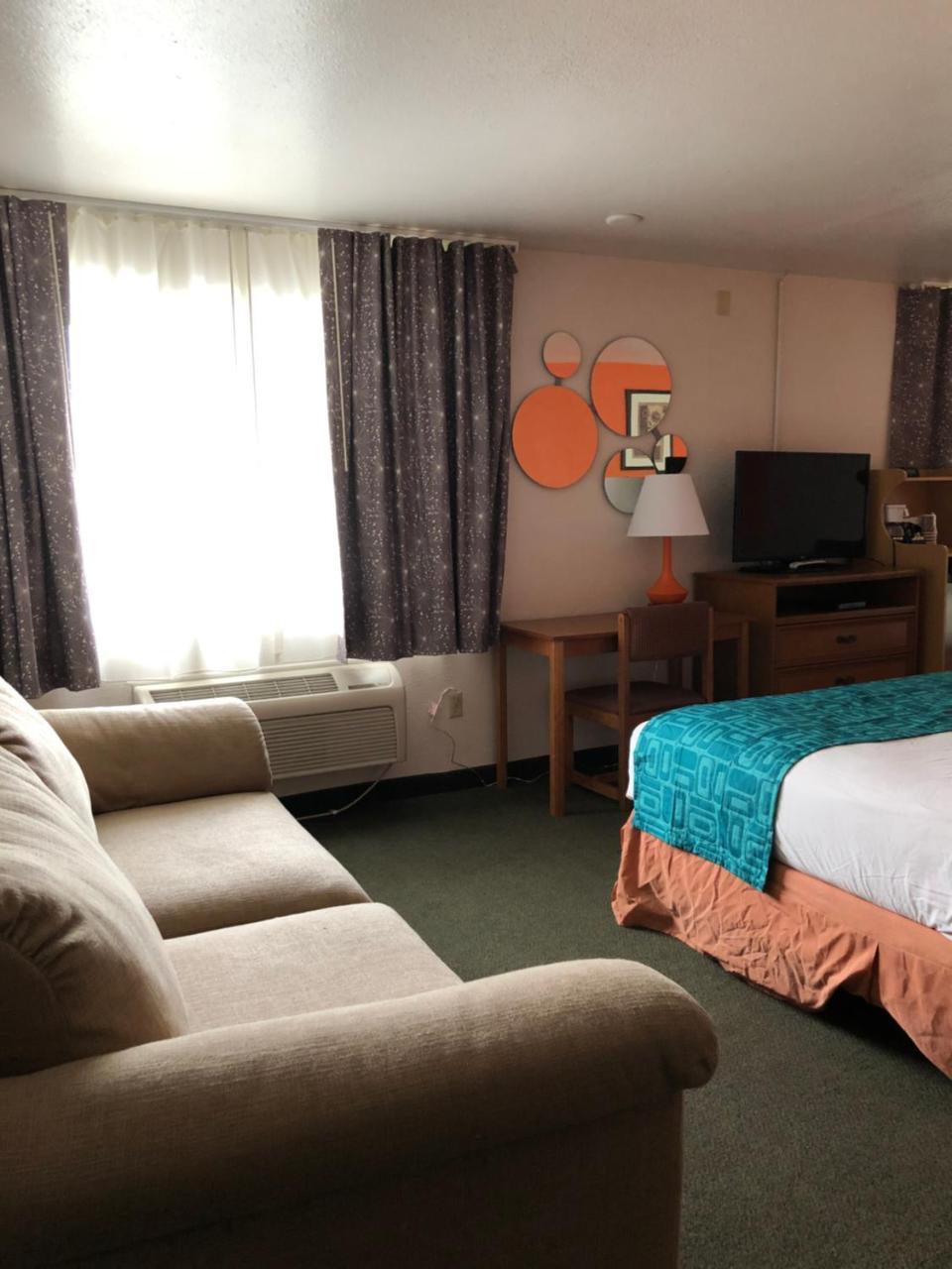 Howard Johnson By Wyndham Salem Esterno foto