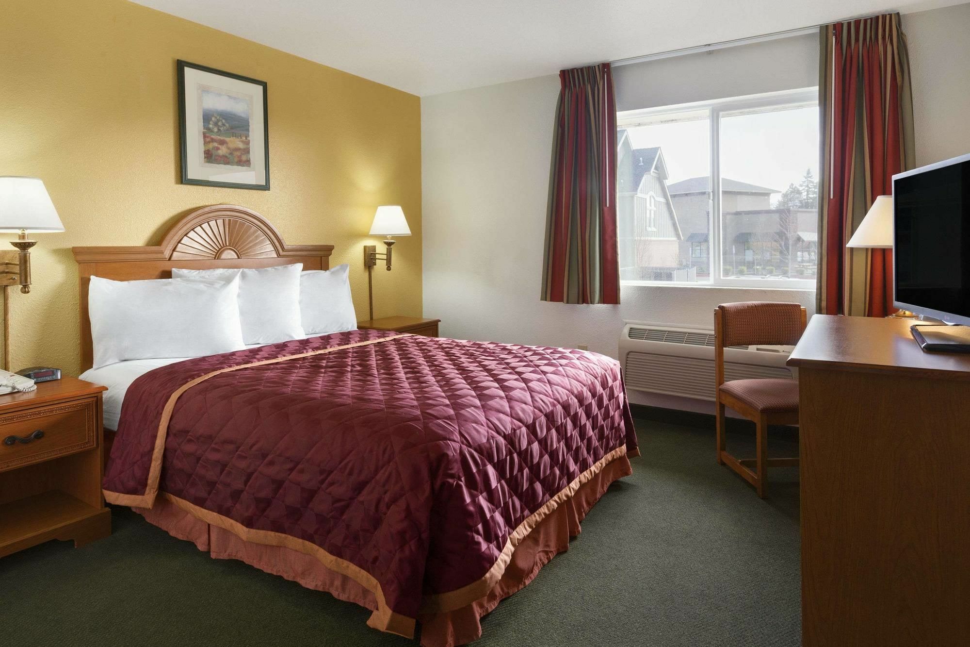 Howard Johnson By Wyndham Salem Esterno foto