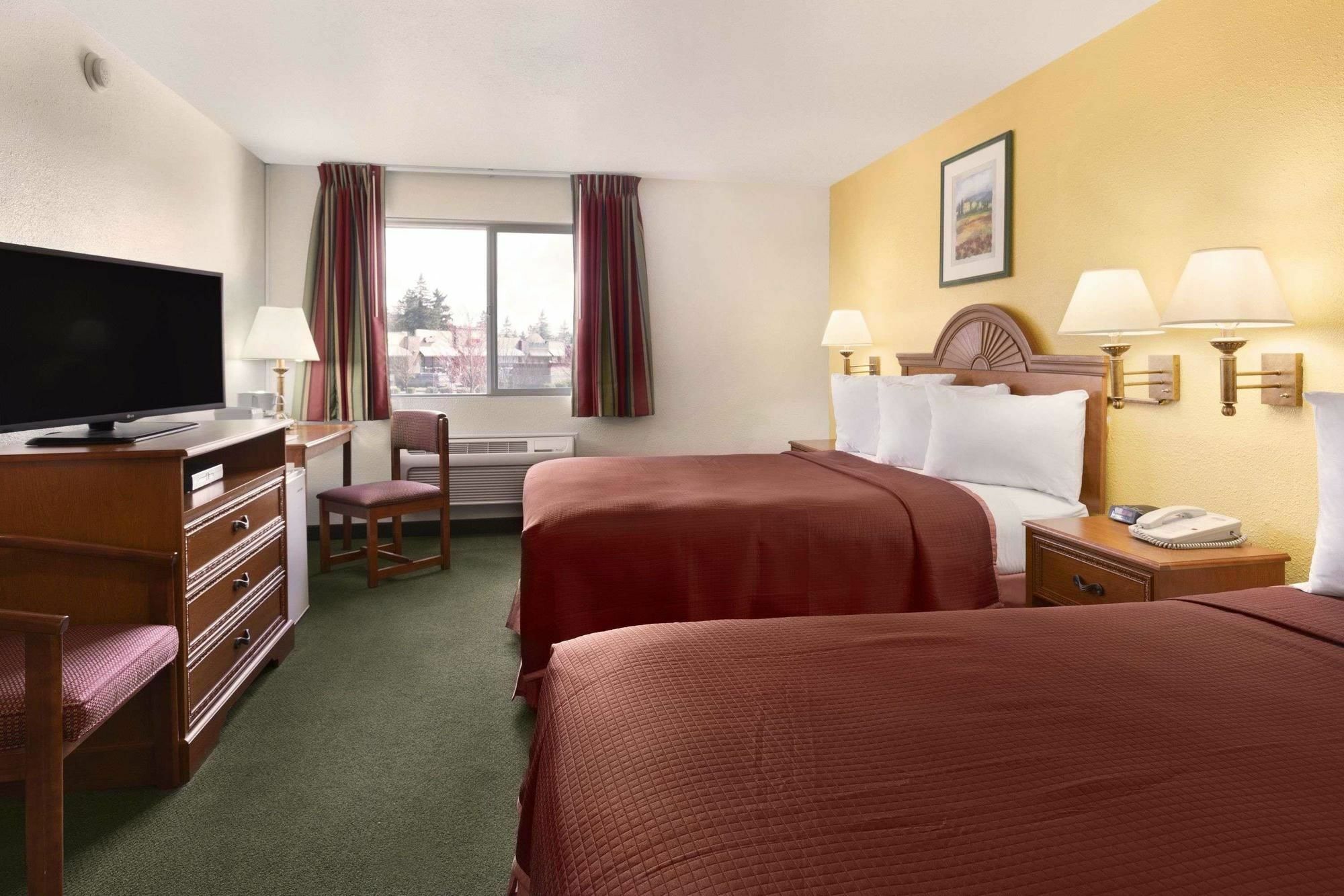 Howard Johnson By Wyndham Salem Esterno foto